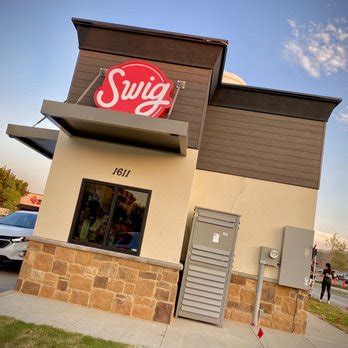 Swig burleson  Black Friday and holiday hours